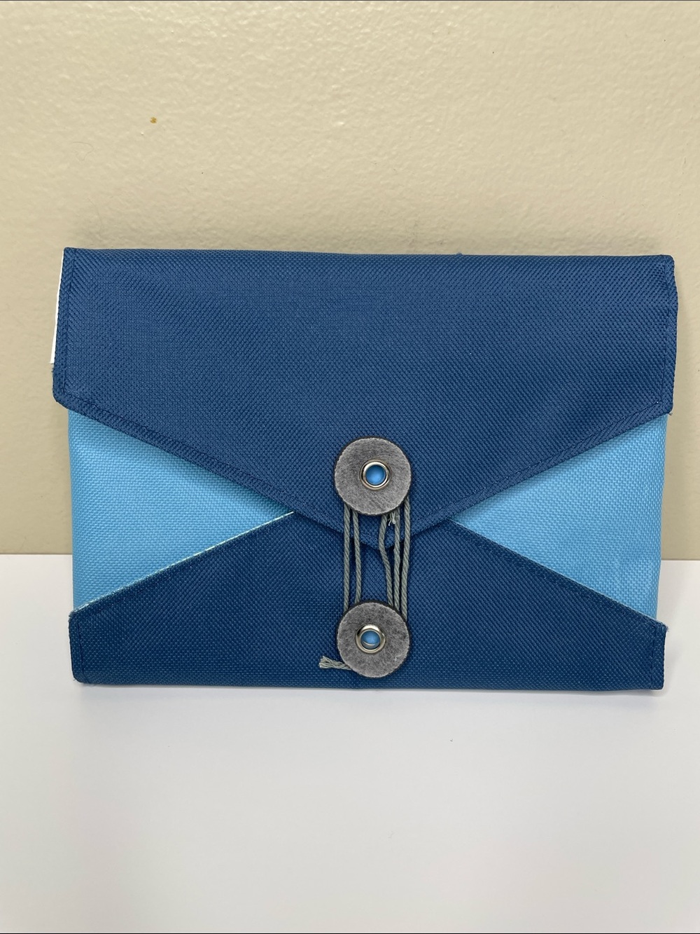 UMBRA Blue Envelope Travel Organizer Jewelry Organizer NWOT